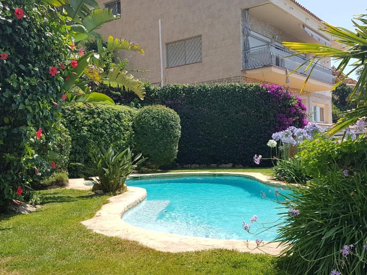 Villa Oasis Costa Brava โยเรตเดมาร์ ภายนอก รูปภาพ