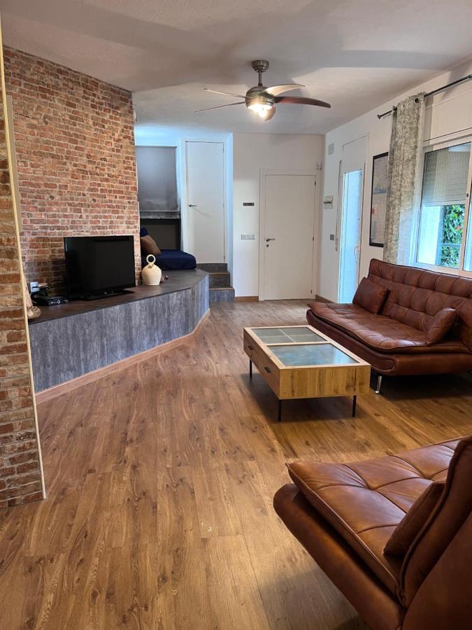 Villa Oasis Costa Brava โยเรตเดมาร์ ภายนอก รูปภาพ